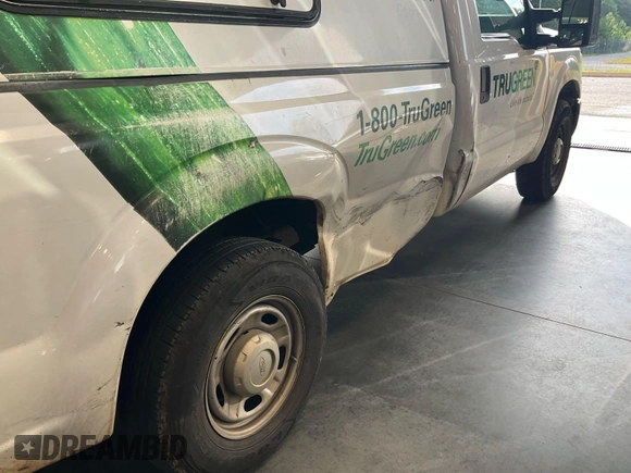 2011 Ford F-350 XL with VIN 1FTBF3A68BEC07804, listed as a IAAI auction lot 42621182 with 199,734 mi miles and . Bid and sale history available at DreamBid. Image 33.