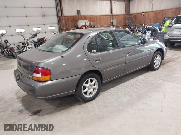 1998 Nissan Altima XE with VIN 1N4DL01D9WC181624, listed as a IAAI auction lot 42222694 with 155,391 mi miles and . Bid and sale history available at carsss.com. Image 4.