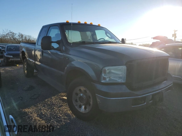 2005 Ford F-250 XL с VIN 1FTSX21505EA55701, выставлен на аукционе Copart как лот 41413775 с пробегом 132 275 миль миль и Чистый • Clean title. История ставок и продаж доступна на DreamBid. Изображение 4.