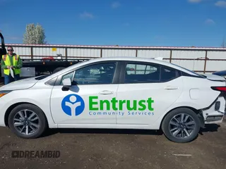 2024 Nissan Versa SV z VIN 3N1CN8EV9RL848415, wystawiony jako IAAI lot #42069381 z przebiegiem 36 904 mil mil oraz . Historia ofert i sprzedaży dostępna na DreamBid. Obrazek 15.