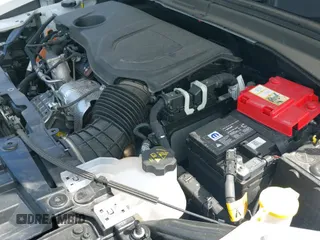 2024 Dodge Hornet R/T z VIN ZACPDFCW8R3A28634, wystawiony jako IAAI lot #42019630 z przebiegiem 19 029 mil mil oraz . Historia ofert i sprzedaży dostępna na DreamBid. Obrazek 19.