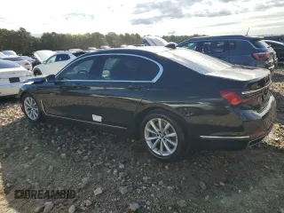 2021 BMW 7 Series 740i xDrive with VIN WBA7T4C01MCF84387, listed as a Copart auction lot 71606223 with 28,283 mi miles. Bid and sale history available at carsss.com. Image 2.