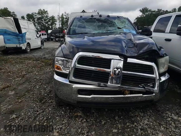 2012 Ram 2500 ST z VIN 3C6UD5CL3CG142567, wystawiony jako Copart lot #59336035 z przebiegiem 284 272 mil mil oraz Szkoda całkowita • Salvage title. Historia ofert i sprzedaży dostępna na DreamBid. Obrazek 13.