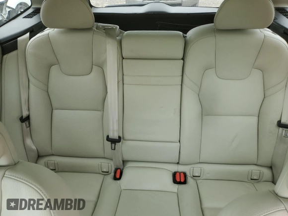 2018 Volvo XC60 Inscription with VIN LYVA22RL0JB082548, listed as a Copart auction lot 63017194 with 90,373 mi miles and Salvage Title. Bid and sale history available at DreamBid. Image 10.