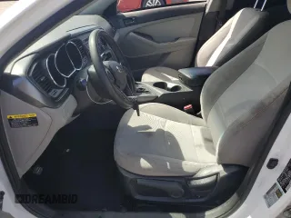 2013 Kia Optima LX z VIN 5XXGM4A76DG206790, wystawiony jako Copart lot #54222565 z przebiegiem 133 077 mil mil oraz Szkoda całkowita • Salvage title. Historia ofert i sprzedaży dostępna na DreamBid. Obrazek 7.