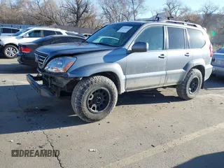 2005 Lexus GX 470 z VIN JTJBT20X650076884, wystawiony jako IAAI lot #41776915 z przebiegiem 219 091 mil mil oraz . Historia ofert i sprzedaży dostępna na DreamBid. Obrazek 2.