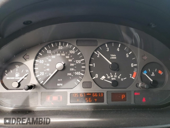 2005 BMW 3 Series 325i with VIN WBAEV33445KX10454, listed as a Copart auction lot 82350104 with 135,167 mi miles and Non repairable. Bid and sale history available at DreamBid. Image 9.