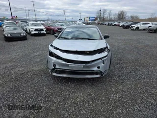 2024 Toyota Prius LE with VIN JTDACAAU6R3022289, listed as a Copart auction lot 48175775 with 19,232 mi miles and Salvage Title. Bid and sale history available at carsss.com. Image 5.