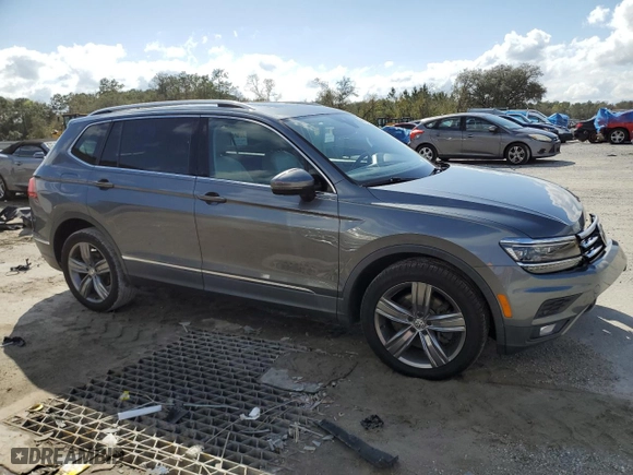 2018 Volkswagen Tiguan SEL Premium with VIN 3VV5B7AX2JM221667, listed as a Copart auction lot 48430745 with 68,529 mi miles and Salvage Title. Bid and sale history available at carsss.com. Image 4.