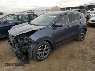 2020 Kia Sportage EX z VIN KNDPN3AC3L7718390, wystawiony jako Copart lot #52001235 z przebiegiem 101 244 mil mil oraz Szkoda całkowita • Salvage title. Historia ofert i sprzedaży dostępna na DreamBid. Obrazek 1.