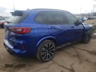 2021 BMW X5 M z VIN 5YMJU0C08M9H05967, wystawiony jako Copart lot #68961842 z przebiegiem 20 307 mil mil oraz . Historia ofert i sprzedaży dostępna na DreamBid. Obrazek 3.
