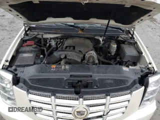 2011 Cadillac Escalade Luxury z VIN 1GYS4BEF7BR399844, wystawiony jako Copart lot #85523914 z przebiegiem 123 010 mil mil oraz Szkoda całkowita • Salvage title. Historia ofert i sprzedaży dostępna na DreamBid. Obrazek 12.