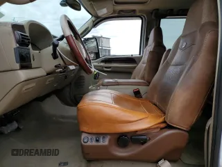 2005 Ford F-350 XL с VIN 1FTWW31P05ED19270, выставлен на аукционе Copart как лот 45970835 с пробегом 195 546 миль миль и Списание • Salvage title. История ставок и продаж доступна на DreamBid. Изображение 7.