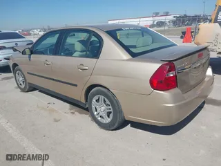2005 Chevrolet Malibu with VIN 1G1ZS52F65F140308, listed as a IAAI auction lot 41759060 with 63,598 mi miles. Bid and sale history available at carsss.com. Image 3.