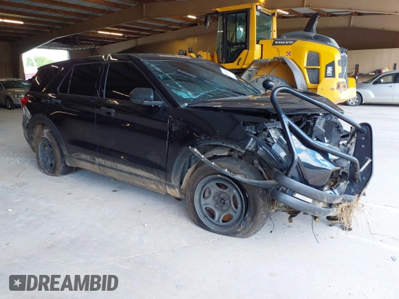 2021 Ford Police Interceptor Utility z VIN 1FM5K8AB8MGB61624, wystawiony jako IAAI lot #42162652 z przebiegiem 100 231 mil mil oraz . Historia ofert i sprzedaży dostępna na DreamBid. Obrazek 13.