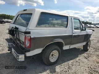 1993 Ford Bronco XL with VIN 1FMEU15N1PLB26957, listed as a Copart auction lot 54689034 with Not provided miles and Salvage title. Bid and sale history available at DreamBid. Image 3.