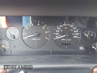 1998 Jeep Grand Cherokee Limited with VIN 1J4GZ78Y2WC164021, listed as a IAAI auction lot 42109012 with 1 mi miles. Bid and sale history available at carsss.com. Image 7.