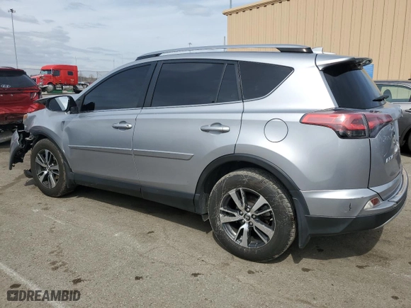 2018 Toyota RAV4 XLE with VIN JTMRFREV3JD251166, listed as a Copart auction lot 49893445 with 114,087 mi miles and Salvage Title. Bid and sale history available at carsss.com. Image 2.