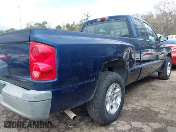 2006 Dodge Dakota ST with VIN 1D7HE22K56S620991, listed as a IAAI auction lot 41824591 with 111,310 mi miles and . Bid and sale history available at DreamBid. Image 6.