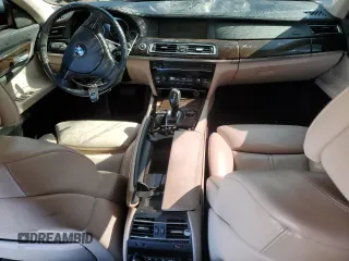 2011 BMW 7 Series 750i xDrive с VIN WBAKC6C59BC394610, выставлен на аукционе Copart как лот 52459035 с пробегом 171 581 миль миль и Списание • Salvage title. История ставок и продаж доступна на DreamBid. Изображение 8.