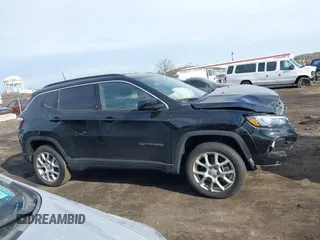 2024 Jeep Compass Latitude Lux with VIN 3C4NJDFN0RT140417, listed as a IAAI auction lot 41657031 with 4,449 mi miles and . Bid and sale history available at DreamBid. Image 13.