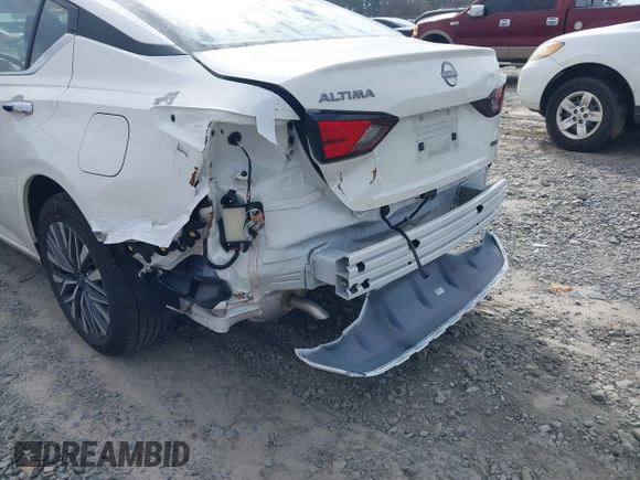 2025 Nissan Altima SV with VIN 1N4BL4DWXSN353315, listed as a IAAI auction lot 41615704 with 6,290 mi miles and . Bid and sale history available at DreamBid. Image 6.
