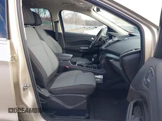 2017 Ford Escape SE with VIN 1FMCU9GD6HUD07252, listed as a IAAI auction lot 41584876 with 83,556 mi miles. Bid and sale history available at carsss.com. Image 5.