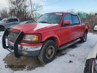 2001 Ford F-150 SuperCrew XLT with VIN 1FTRW08L01KF28261, listed as a Copart auction lot 88991275 with 162,072 mi miles and Salvage Title. Bid and sale history available at carsss.com. Image 1.