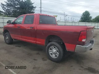 2017 Ram 2500 Tradesman z VIN 3C6UR5CJ6HG581799, wystawiony jako Copart lot #53799814 z przebiegiem 120 471 mil mil oraz Szkoda całkowita • Salvage title. Historia ofert i sprzedaży dostępna na DreamBid. Obrazek 2.