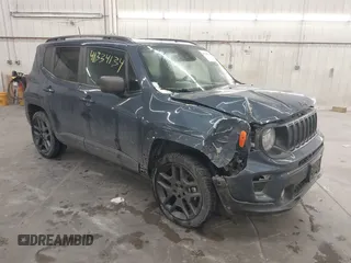 2021 Jeep Renegade Latitude with VIN ZACNJDB15MPM73647, listed as a IAAI auction lot 41334134 with 60,033 mi miles. Bid and sale history available at carsss.com. Image 1.