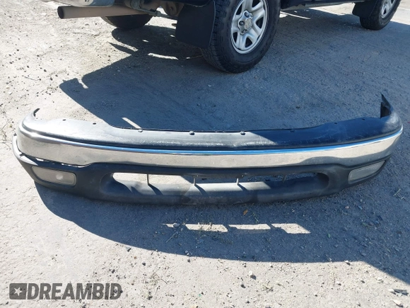 2002 Toyota Tacoma z VIN 5TENL42N92Z064523, wystawiony jako IAAI lot #42228845 z przebiegiem 305 172 mil mil oraz . Historia ofert i sprzedaży dostępna na DreamBid. Obrazek 12.