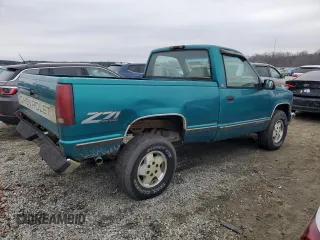 1995 Chevrolet Silverado 1500 with VIN 1GCEK14K0SZ257742, listed as a Copart auction lot 42437355 with 183,760 mi miles and Salvage Title. Bid and sale history available at DreamBid. Image 3.