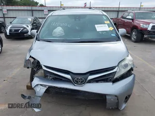 2018 Toyota Sienna LE Auto Access Seat with VIN 5TDKZ3DC3JS917131, listed as a IAAI auction lot 42250342 with 174,159 mi miles and . Bid and sale history available at DreamBid. Image 13.