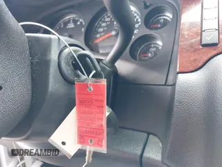 2011 Chevrolet Suburban LS с VIN 1GNSCHE07BR333292, выставлен на аукционе IAAI как лот 42749660 с пробегом 196 544 миль миль и . История ставок и продаж доступна на DreamBid. Изображение 11.