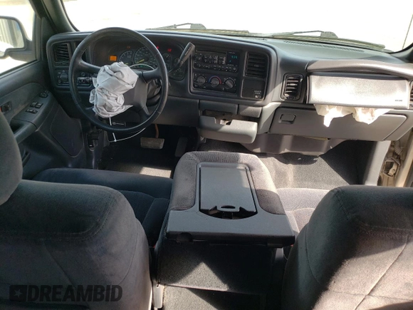 2000 Chevrolet Silverado 1500 LS with VIN 2GCEC19T3Y1202329, listed as a Copart auction lot 52712345 with 149,669 mi miles and Salvage Title. Bid and sale history available at DreamBid. Image 8.