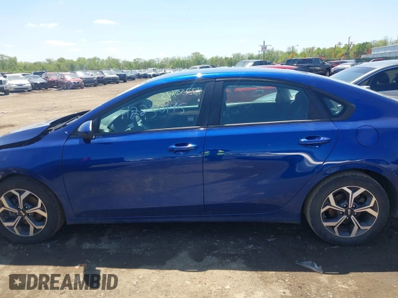 2021 Kia Forte LXS with VIN 3KPF24AD4ME277261, listed as a IAAI auction lot 42230195 with 86,515 mi miles and . Bid and sale history available at DreamBid. Image 14.