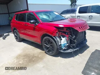 2022 Mitsubishi Outlander SE z VIN JA4J3UA84NZ064675, wystawiony jako IAAI lot #42214650 z przebiegiem 152 559 mil mil oraz . Historia ofert i sprzedaży dostępna na DreamBid. Obrazek 1.