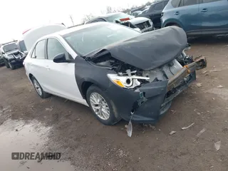 2016 Toyota Camry XLE with VIN 4T1BF1FKXGU227846, listed as a IAAI auction lot 41842937 with 58,146 mi miles. Bid and sale history available at carsss.com. Image 1.
