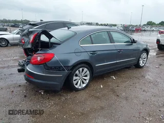 2009 Volkswagen CC Sport with VIN WVWML73C79E553395, listed as a IAAI auction lot 42078061 with 167,110 mi miles. Bid and sale history available at carsss.com. Image 4.