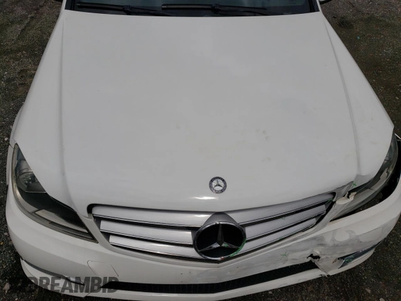 2013 Mercedes-Benz C 300 Sport z VIN WDDGF8ABXDR246301, wystawiony jako Copart lot #57881835 z przebiegiem 101 856 mil mil oraz Szkoda całkowita • Salvage title. Historia ofert i sprzedaży dostępna na DreamBid. Obrazek 11.