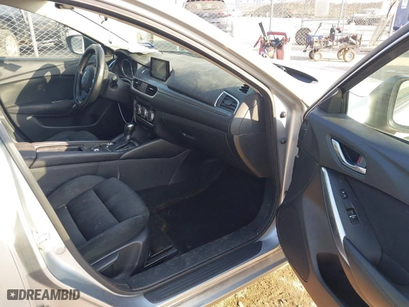 2016 Mazda Mazda6 i Sport with VIN JM1GJ1U52G1406986, listed as a IAAI auction lot 41531980 with 92,518 mi miles. Bid and sale history available at carsss.com. Image 5.