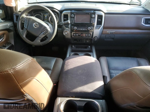 2016 Nissan Titan Platinum Reserve z VIN 1N6BA1F28GN508716, wystawiony jako Copart lot #46797225 z przebiegiem 168 572 mil mil oraz Szkoda całkowita • Salvage title. Historia ofert i sprzedaży dostępna na DreamBid. Obrazek 8.
