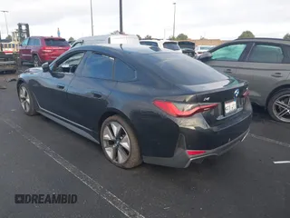 2023 BMW i4 eDrive35 z VIN WBY43AW02PFP50656, wystawiony jako IAAI lot #41776504 z przebiegiem 18 024 mil mil oraz . Historia ofert i sprzedaży dostępna na DreamBid. Obrazek 14.