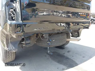 2019 Chevrolet Silverado 1500 LT with VIN 1GCRWCED9KZ328096, listed as a IAAI auction lot 42078270 with 182,605 mi miles and . Bid and sale history available at DreamBid. Image 6.