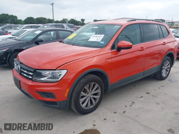 2018 Volkswagen Tiguan S с VIN 3VV1B7AX8JM090047, выставлен на аукционе IAAI как лот 42184116 с пробегом 121 085 миль миль и . История ставок и продаж доступна на DreamBid. Изображение 18.