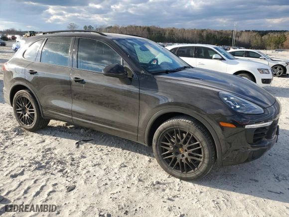 2018 Porsche Cayenne S with VIN WP1AB2A29JLA60870, listed as a Copart auction lot 84664784 with 87,096 mi miles and Salvage Title. Bid and sale history available at carsss.com. Image 4.