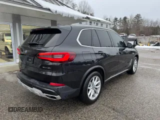 2021 BMW X5 sDrive40i with VIN 5UXCR4C04M9G59370, listed as a Copart auction lot 46171165 with 132,083 mi miles and Clean Title. Bid and sale history available at carsss.com. Image 4.