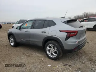 2025 Chevrolet Trax LS with VIN KL77LFEP8SC149835, listed as a Copart auction lot 44721905 with Not Provided miles and Salvage Title. Bid and sale history available at DreamBid. Image 2.