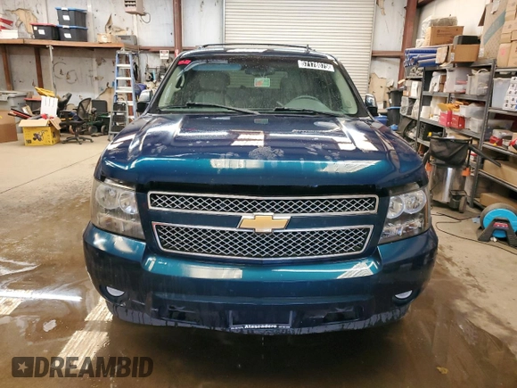 2007 Chevrolet Tahoe LTZ z VIN 1GNFK13087R400634, wystawiony jako Copart lot #57178075 z przebiegiem 174 629 mil mil oraz Czysty tytuł • Clean title. Historia ofert i sprzedaży dostępna na DreamBid. Obrazek 5.