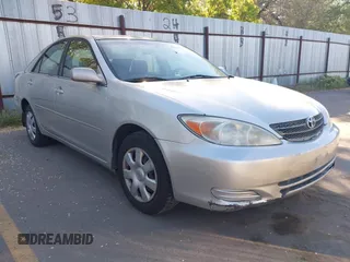 2004 Toyota Camry LE z VIN JTDBE32K040263783, wystawiony jako IAAI lot #42066013 z przebiegiem 204 531 mil mil oraz . Historia ofert i sprzedaży dostępna na DreamBid. Obrazek 1.